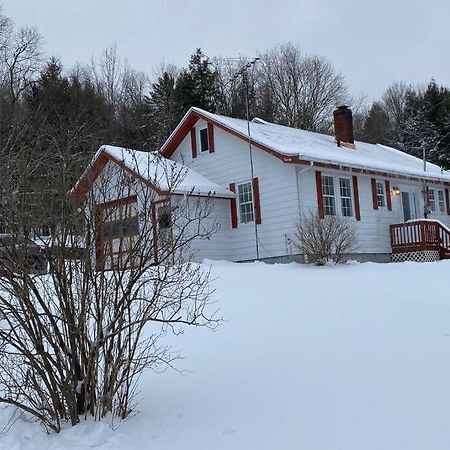 Le Highwater - Cabin Villa Mansonville Exterior photo