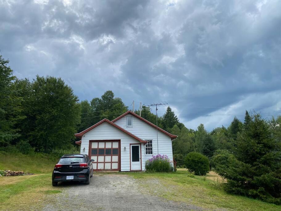 Le Highwater - Cabin Villa Mansonville Exterior photo